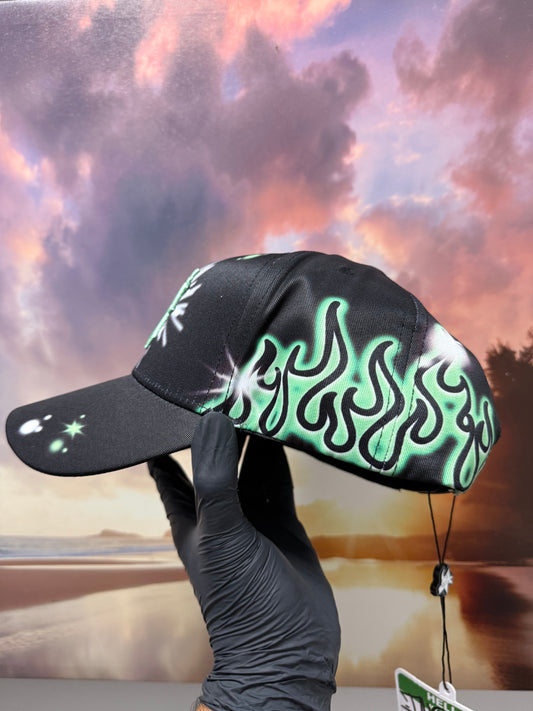 31 hats - graffiti- cubre polvo y llavero.