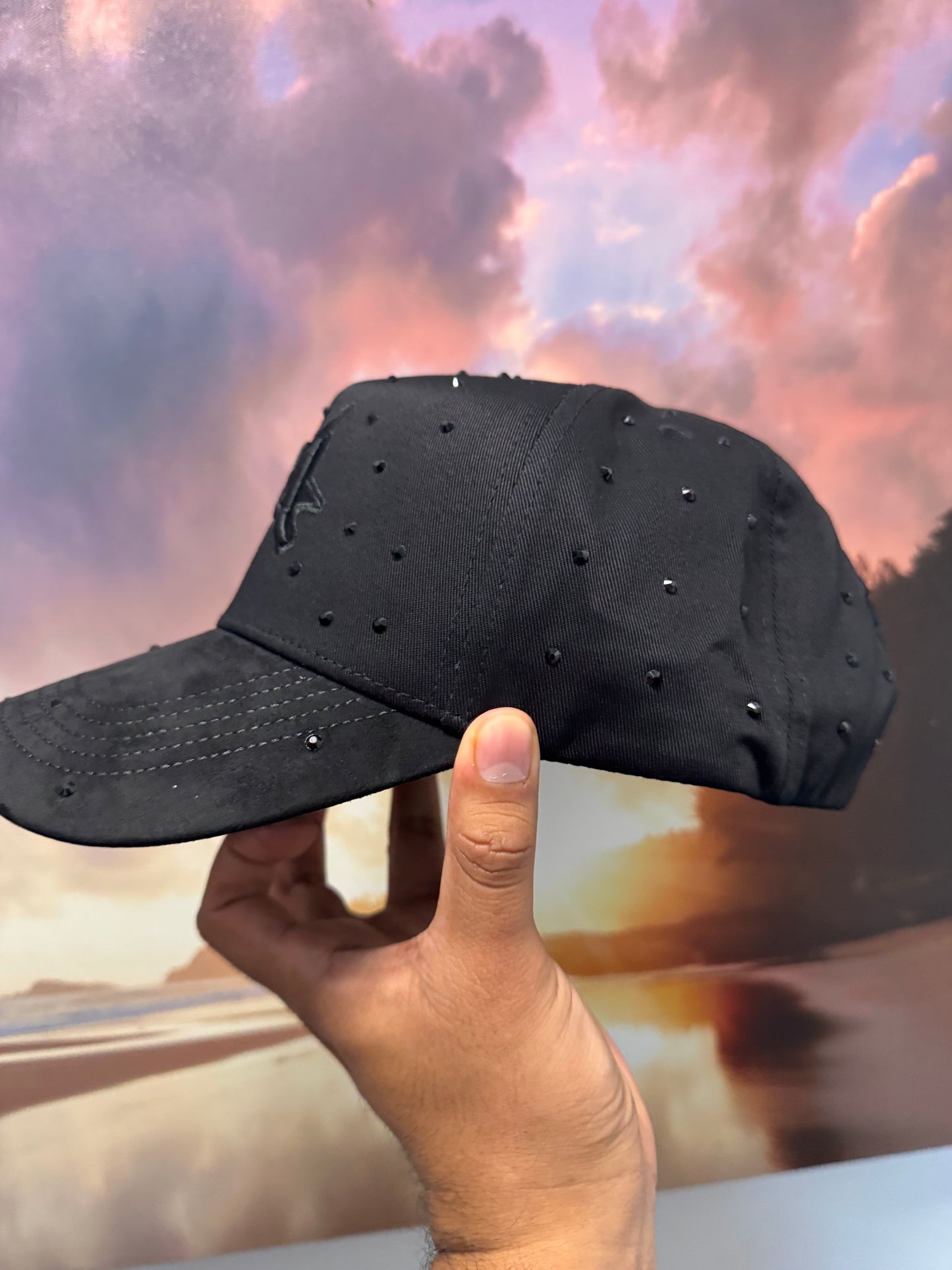 31 hats - blackout.