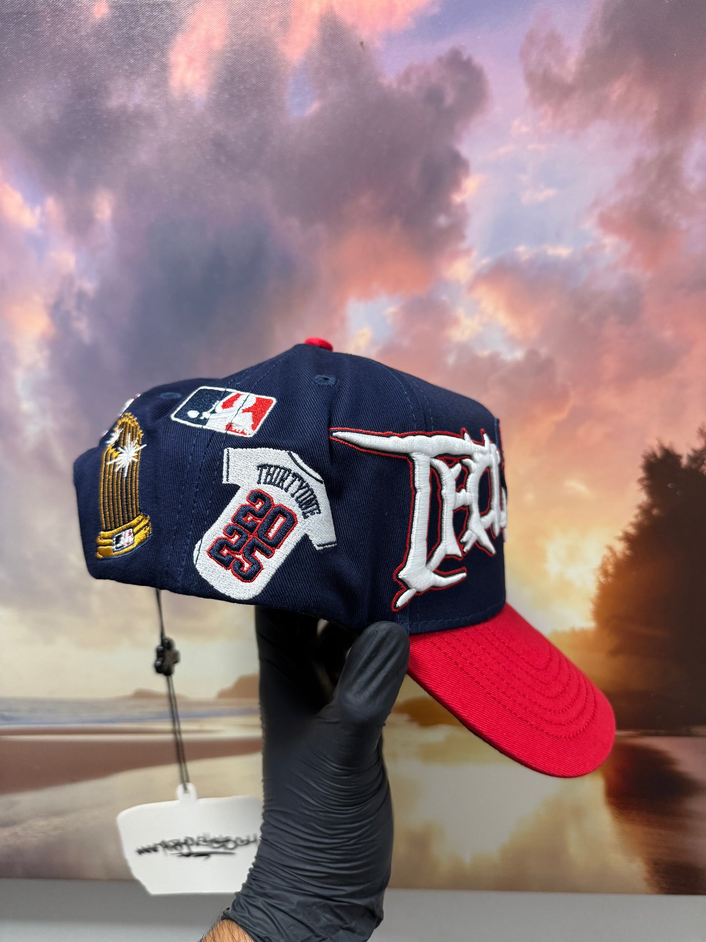 31 Hats  - W series solo gorra.