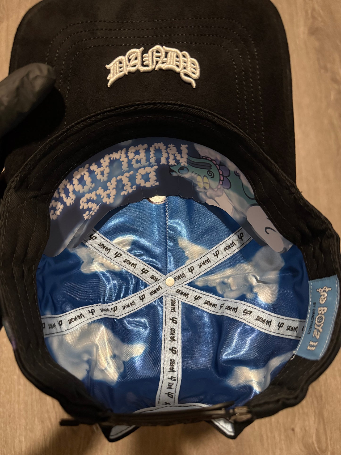 Dandy Hats-Días nublados-Junior H Sadboyz 2.0 - solo gorra