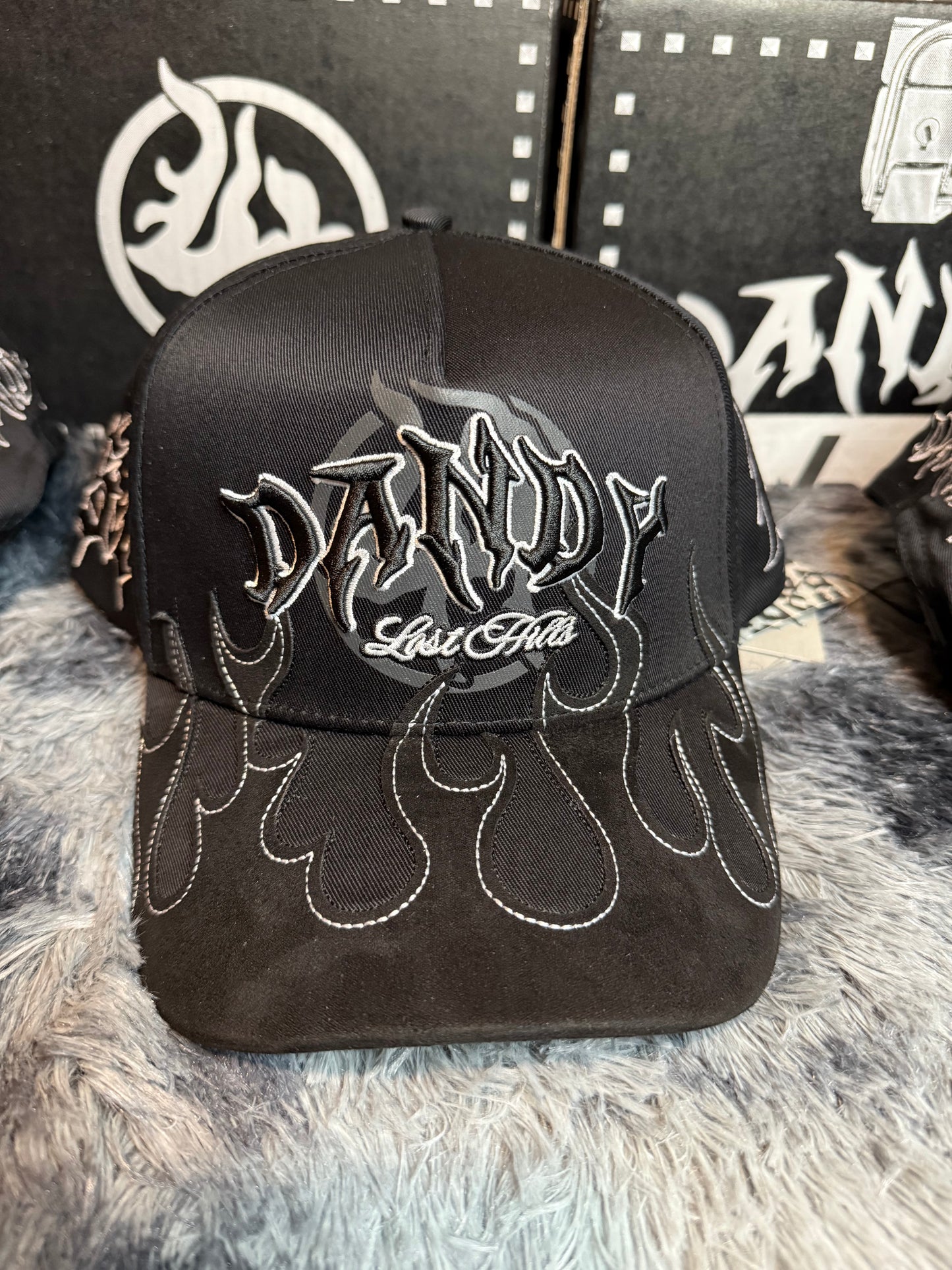 Dandy H - Burning Hills solo gorra