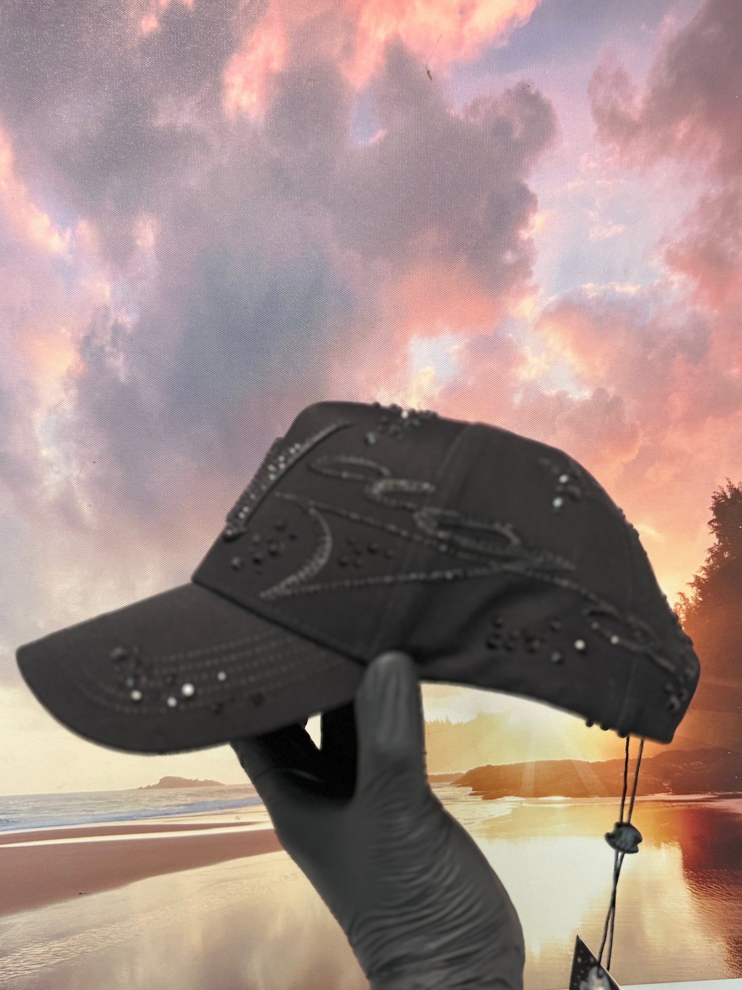 31 hats x El Mago total black (solo gorra)